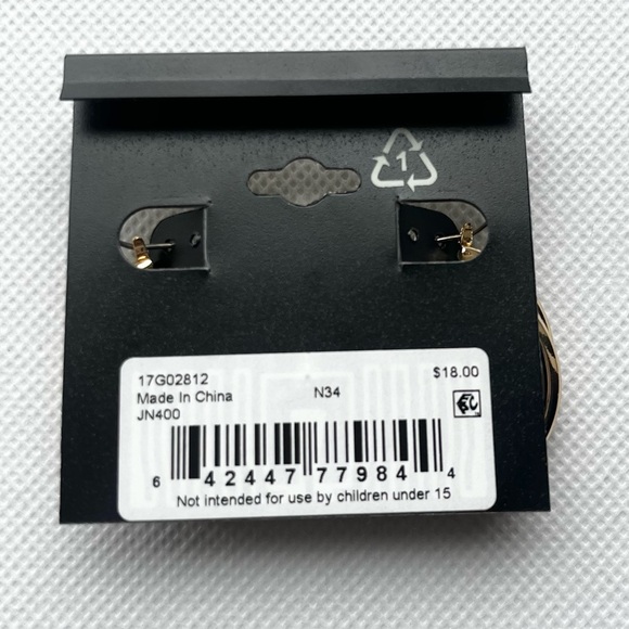 Napier-NWT Gold Hoop Chunky Earrings - Picture 3 of 4